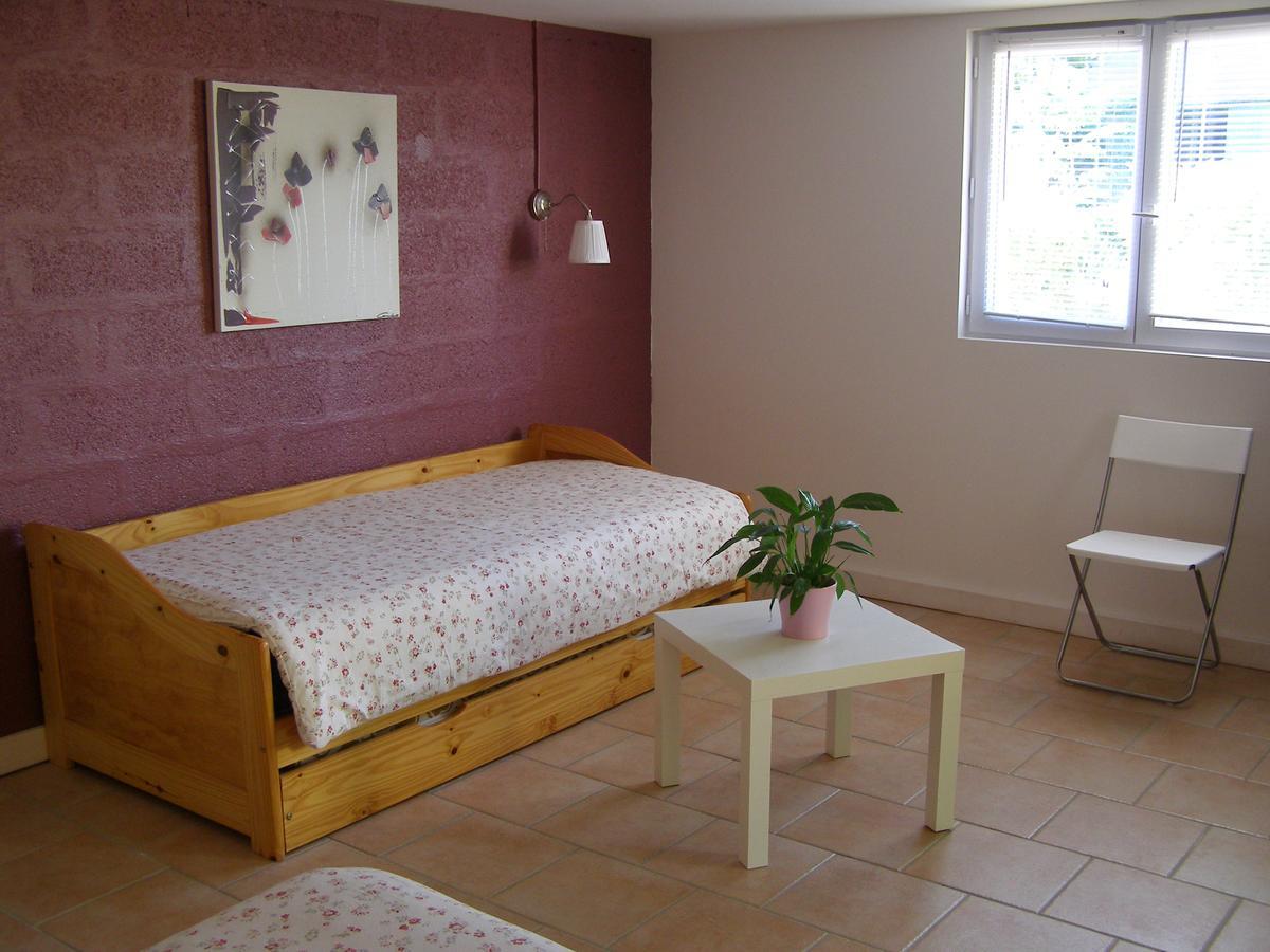 Bed and Breakfast Le Bord De L'Eau Sainte-Terre Exterior foto
